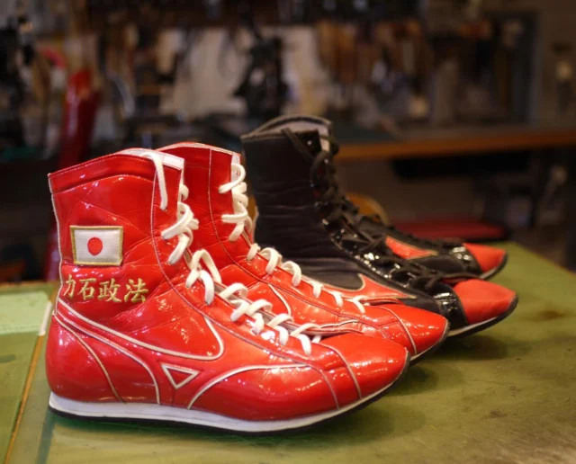 ボクシングシューズ修理、リソール／Boxing shoes resole